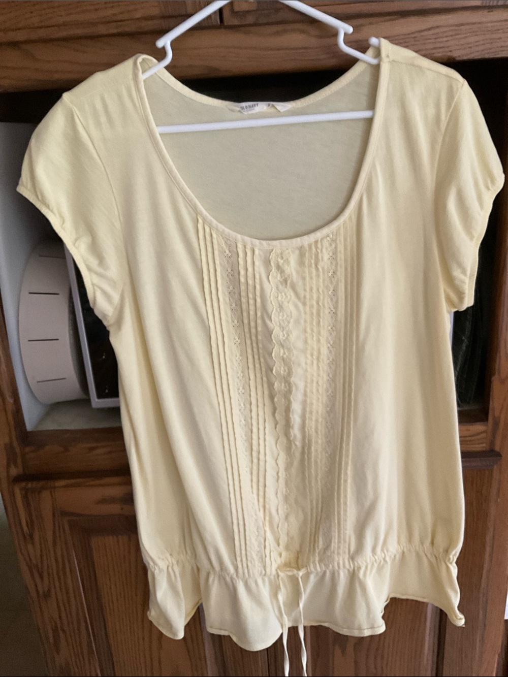 Old Navy Light Yellow Scoop Neck Pintuck Peplum Top